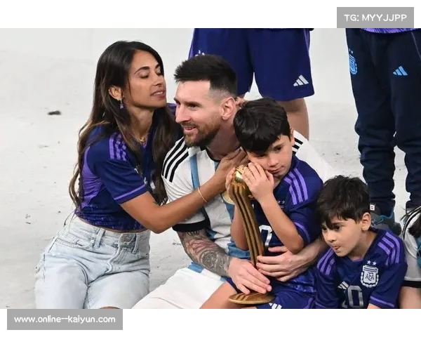 勒纳尔动情致敬母亲：她见证我战胜阿根廷却未能亲眼目睹我征战下一届世界杯
